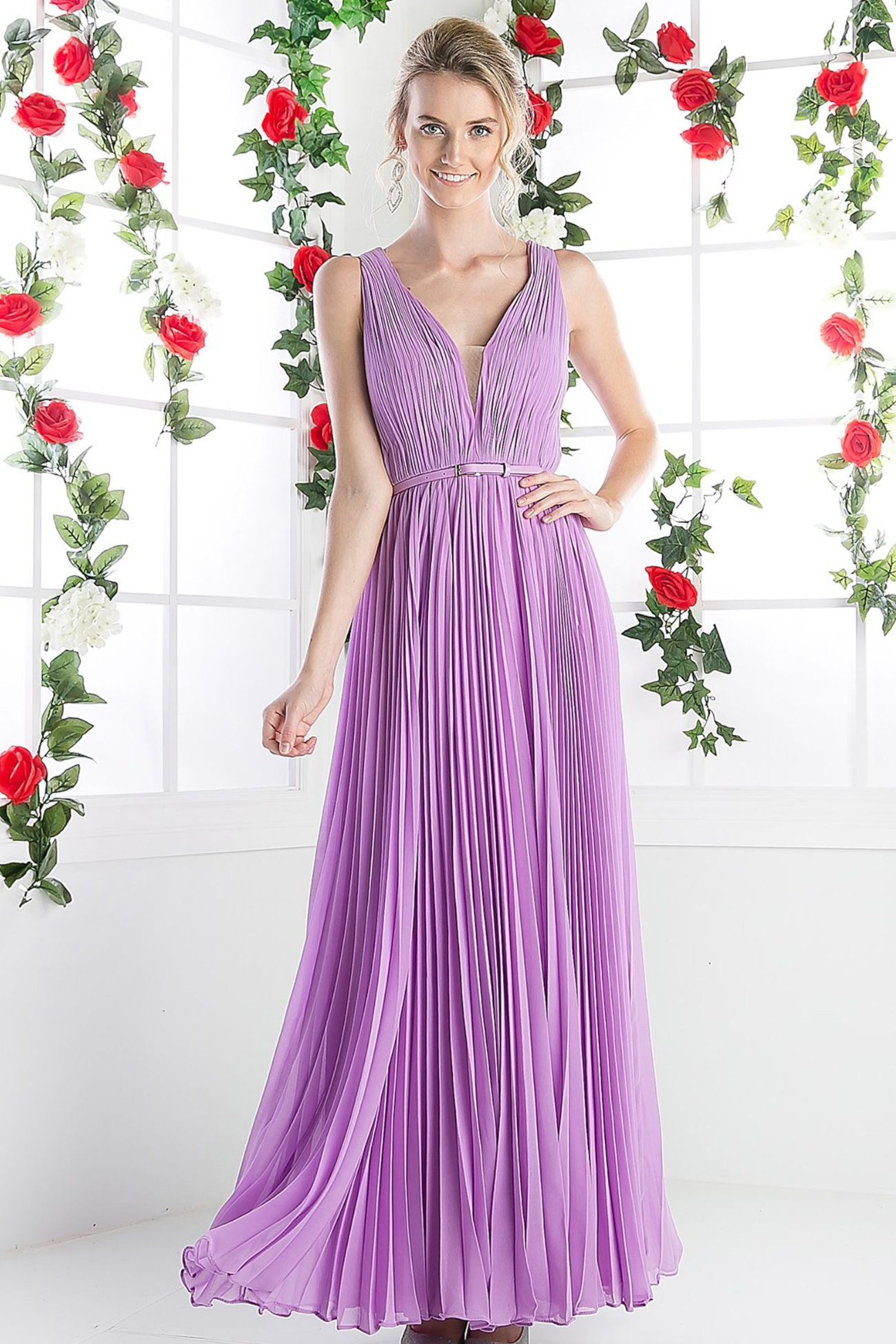 Long Chiffon Sleeveless Dress With Belt