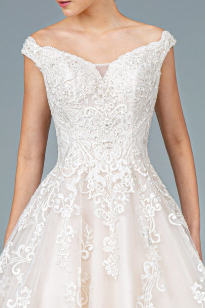 Embroidery Embellished Mesh A-Line Wedding Gown w/ Tail