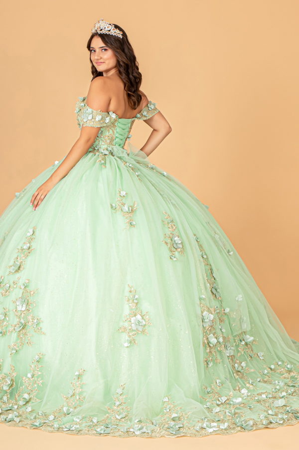 3-D Flower Applique Sweetheart Neckline Mesh Quinceanera Ball Gown