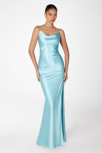 Mermaid dress with spaghetti straps, U-shaped back, leg opening