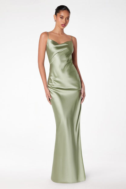 Mermaid dress with spaghetti straps, U-shaped back, leg opening